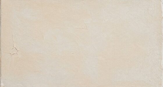 priming influences color cracking